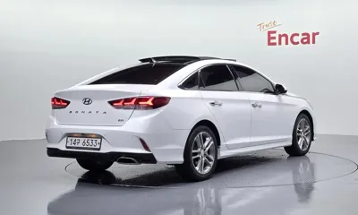 Hyundai Sonata 2019, 88366 км, за 10141.06 USD