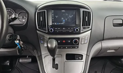 Hyundai Starex 2019, 52917 км, за 11254.24 USD - фото 14