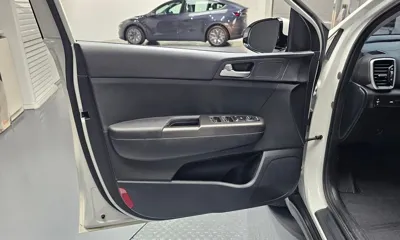 Kia Sportage 2022, 29679 км, за 14873.09 USD - фото 24