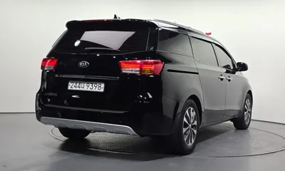 Kia Canival 2018, 126043 км, за 8861.76 USD