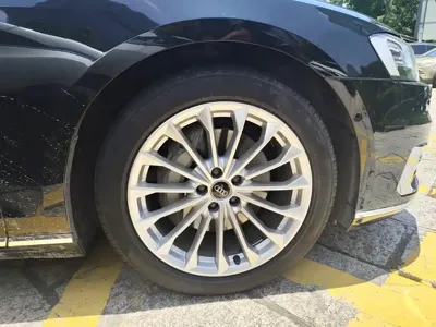 Audi A8 2021, 54600 км, за 46097.48 USD - фото 8