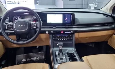Kia Canival 2023, 70099 км, за 17421.82 USD - фото 7