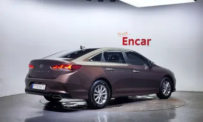 Hyundai Sonata 2019, 125315 км, за 6174.46 USD