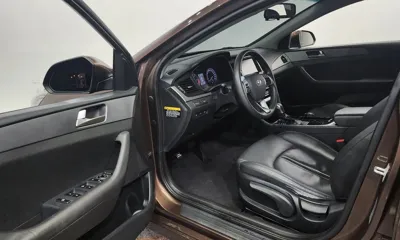 Hyundai Sonata 2019, 125315 км, за 6174.46 USD - фото 10