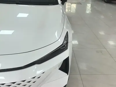 Changan UNI-V iDD 2025, 37800 км, за 13213.4 USD