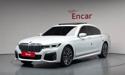 BMW 7-Series · 2020 год