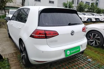 Volkswagen Golf GTI 2016, 41500 км, за 13734 USD