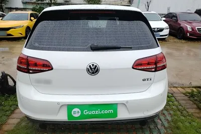 Volkswagen Golf GTI 2016, 41500 км, за 13734 USD