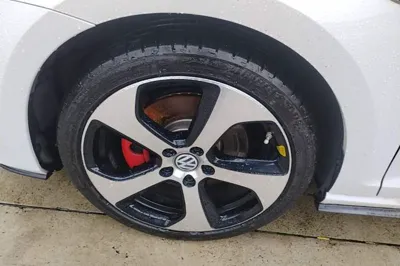 Volkswagen Golf GTI 2016, 41500 км, за 13734 USD - фото 10