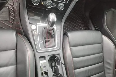 Volkswagen Golf GTI 2016, 41500 км, за 13734 USD - фото 16