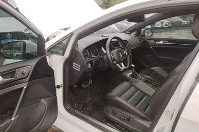 Volkswagen Golf GTI 2016, 41500 км, за 13734 USD - фото 18