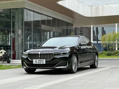 BMW 7 Series · 2020 год