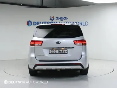 Kia Canival 2017, 203204 км, за 4398.06 USD