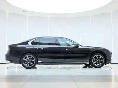 BMW 7 Series 2024, 34600 км, за 68862.7 USD
