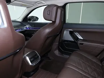 BMW 7 Series 2024, 34600 км, за 68862.7 USD - фото 20