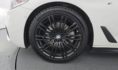 BMW 5-Series 2020, 82503 км, за 18175.91 USD