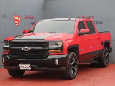 Chevrolet Silverado · 2018 год