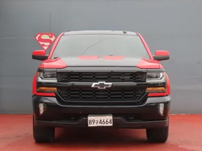 Chevrolet Silverado 2018, 50443 км, за 18708.15 USD