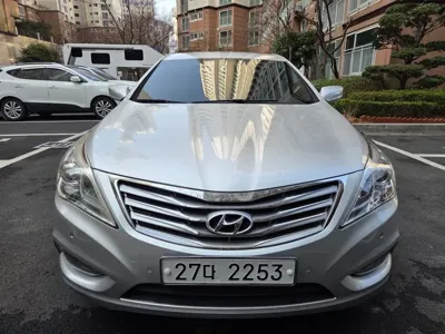 Hyundai Grandeur 2011, 181000 км, за 2273.62 USD