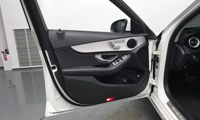 Mercedes-Benz C-Class 2016, 178883 км, за 7100.98 USD - фото 24