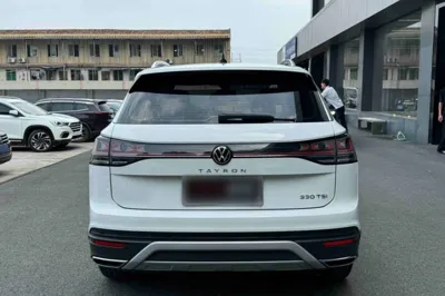 Volkswagen Tayron 2023, 30600 км, за 19325 USD