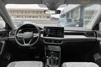 Volkswagen Tayron 2023, 30600 км, за 19325 USD - фото 8