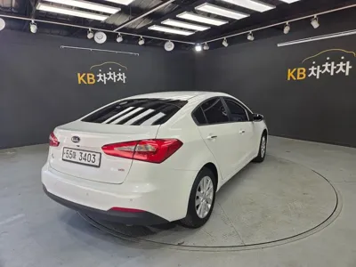 Kia K3 2013, 81344 км, за 3818.03 USD