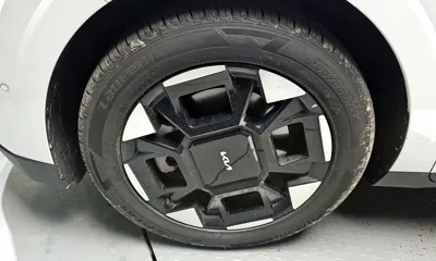 Kia Canival 2025, 51177 км, за 22475.58 USD