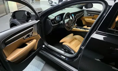 Volvo V90 2020, 148261 км, за 15394.78 USD - фото 10