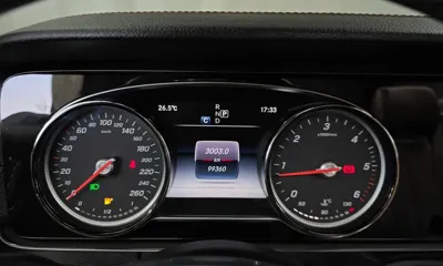 Mercedes-Benz E-Class 2018, 99360 км, за 18379.94 USD - фото 8