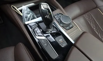 BMW 5-Series 2017, 78073 км, за 17657.87 USD - фото 9