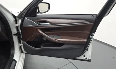 BMW 5-Series 2017, 78073 км, за 17657.87 USD - фото 25