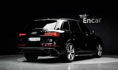 Audi Q7 2022, 37871 км, за 44261.64 USD
