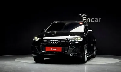 Audi Q7 2022, 37871 км, за 44261.64 USD