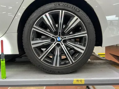 BMW 3-Series 2025, 6175 км, за 27569.91 USD