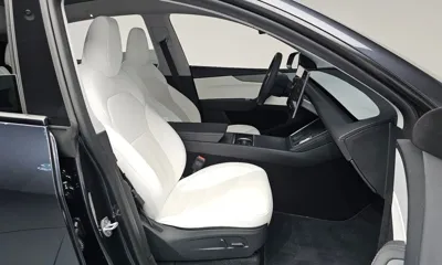 Tesla Model Y 2025, 19184 км, за 33550.51 USD - фото 26