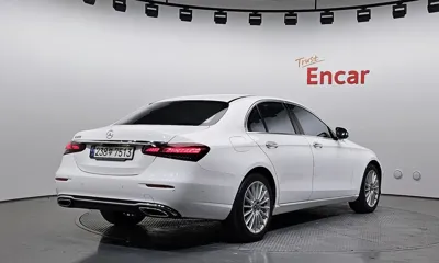 Mercedes-Benz E-Class 2021, 102592 км, за 21737.69 USD