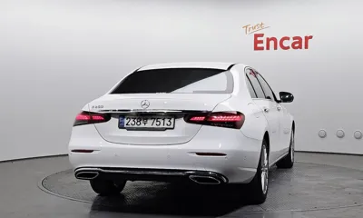 Mercedes-Benz E-Class 2021, 102592 км, за 21737.69 USD