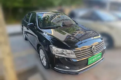 Volkswagen Lavida 2017, 154800 км, за 5633 USD