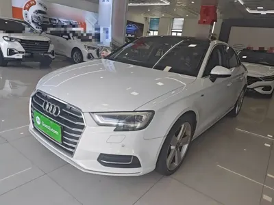 Audi A3 · 2017 год
