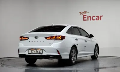 Hyundai Sonata 2018, 138925 км, за 6695.7 USD