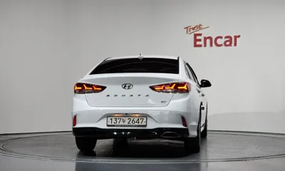 Hyundai Sonata 2018, 138925 км, за 6695.7 USD