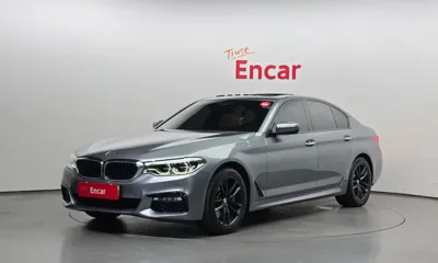BMW 5-Series · 2017 год