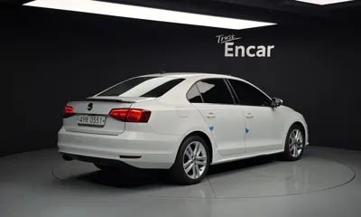 Volkswagen Jetta 2015, 117576 км, за 3891.64 USD