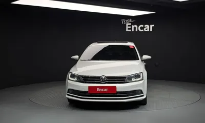 Volkswagen Jetta 2015, 117576 км, за 3891.64 USD