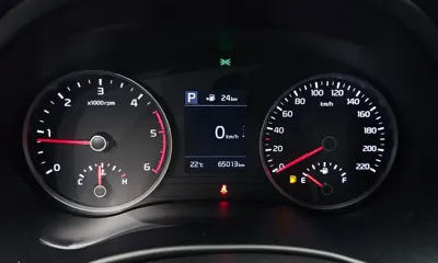 Kia Stonic 2018, 65013 км, за 7491.86 USD - фото 8
