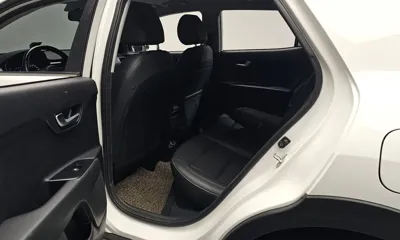 Kia Stonic 2018, 65013 км, за 7491.86 USD - фото 11