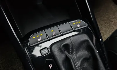 Kia Stonic 2018, 65013 км, за 7491.86 USD - фото 19