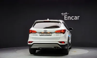 Hyundai Santafe 2017, 157350 км, за 6440.29 USD