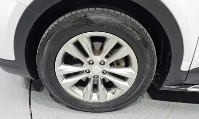 Hyundai Santafe 2017, 157350 км, за 6440.29 USD